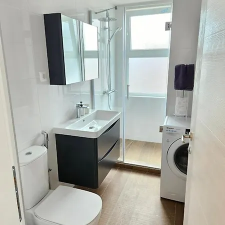 Apartment Station - Lux