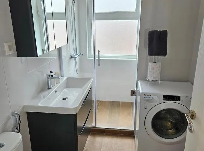 Station - Lux * Skopje