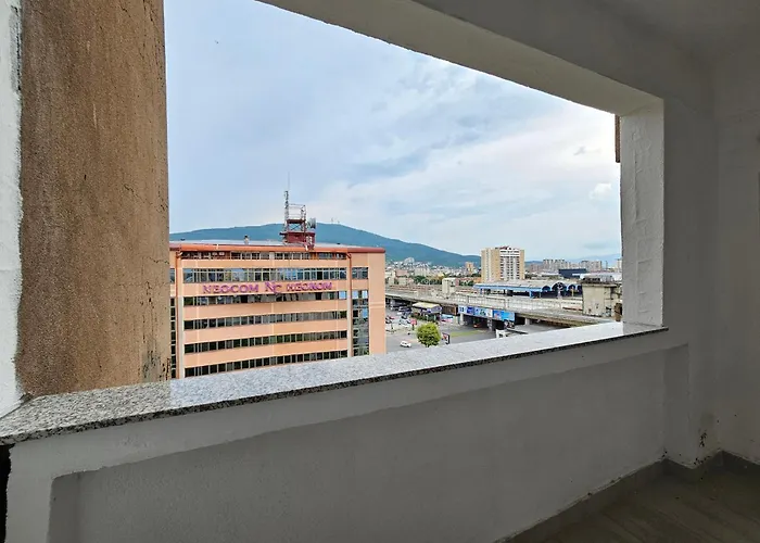 Station - Lux * Skopje