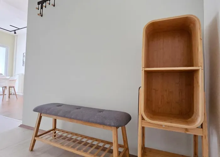 Station - Lux * Skopje