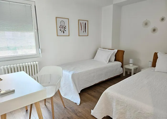 Station - Lux * Skopje